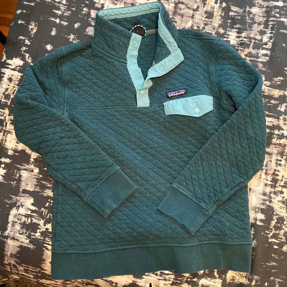 Patagonia quarter snap quilted sweater